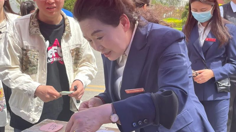 短视频拍摄三脚架品牌推荐